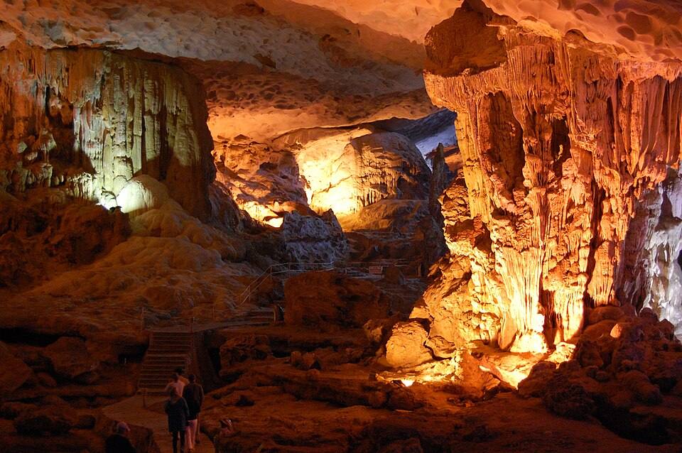 Sung-Sot-Höhle